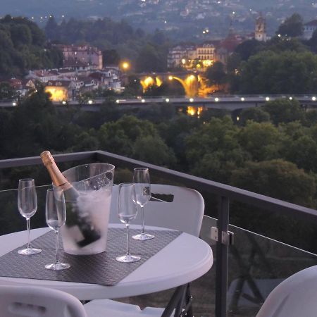 Apartamento Amarante - Vista Sao Goncalo Luaran gambar