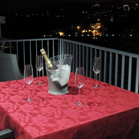 Apartamento Amarante - Vista Sao Goncalo Bilik gambar