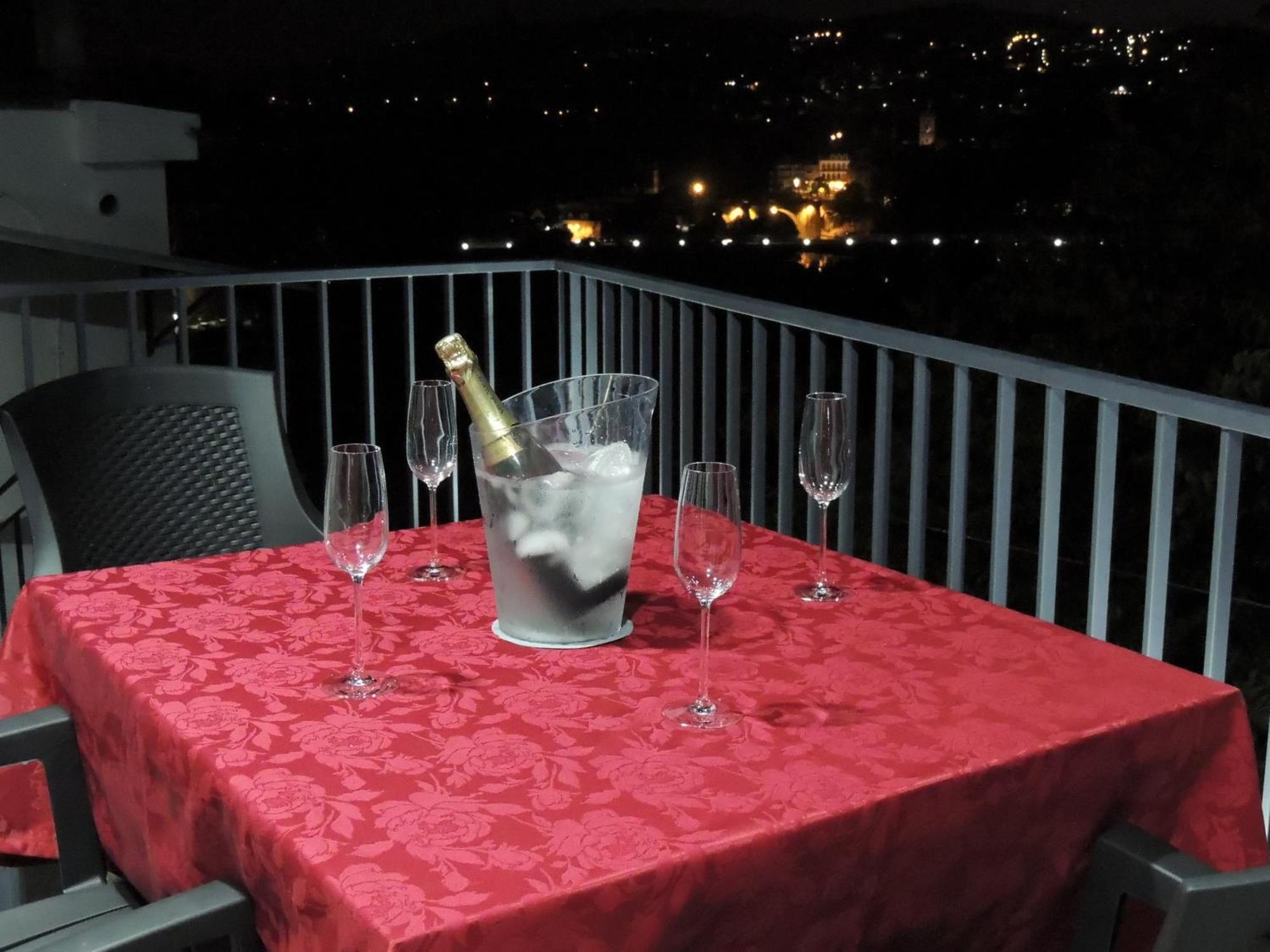 Apartamento Amarante - Vista Sao Goncalo Bilik gambar